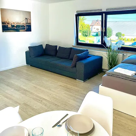 Messewohnung 102 *